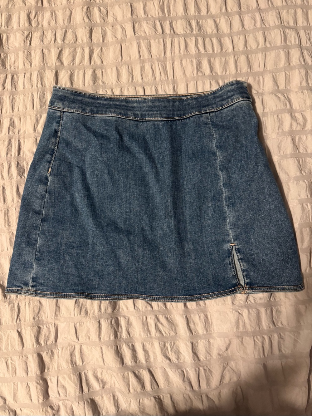 American Eagle Outfitters Light Blue Denim Mini Skirt with Small Front Slit
